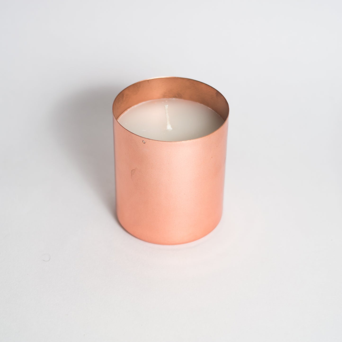 Brown Iron Plain Cylindrical Rose Fragrance Candle
