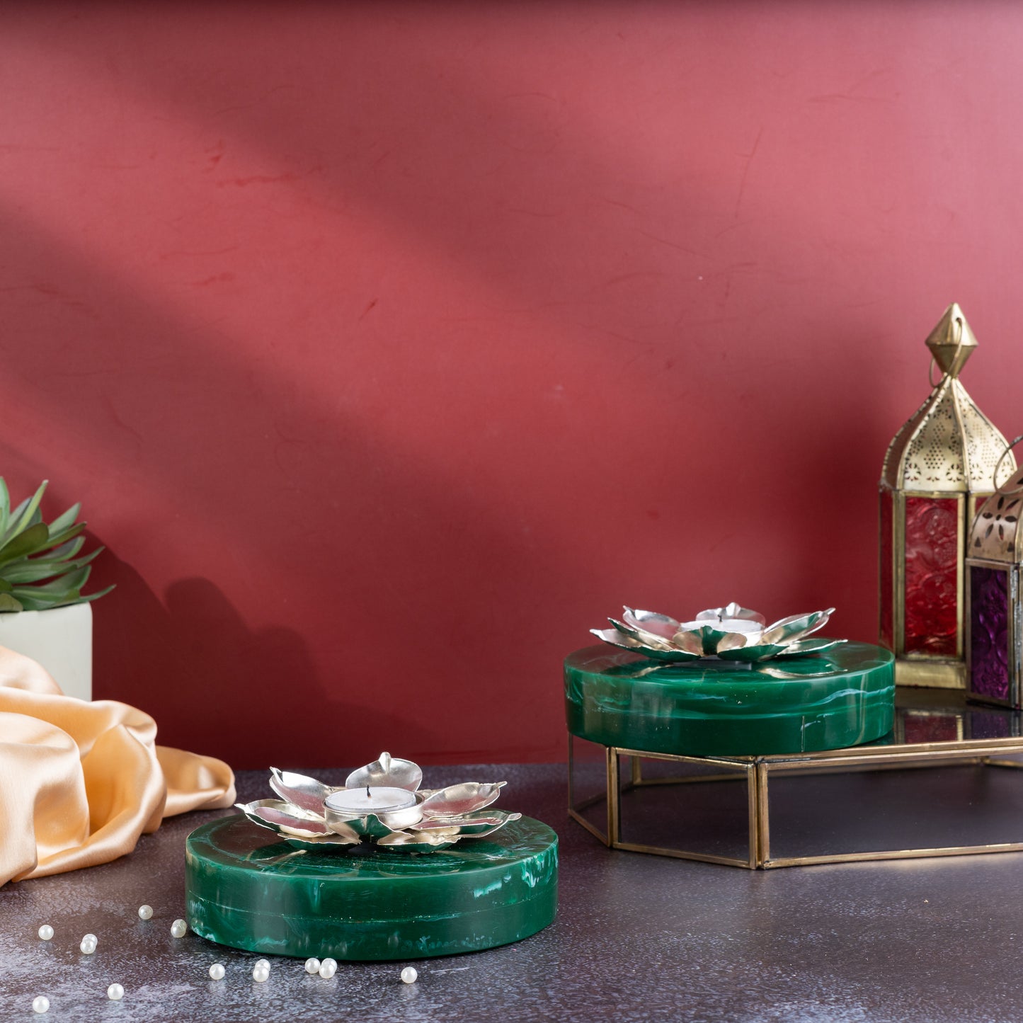 Green Resin Solid T-light Holder