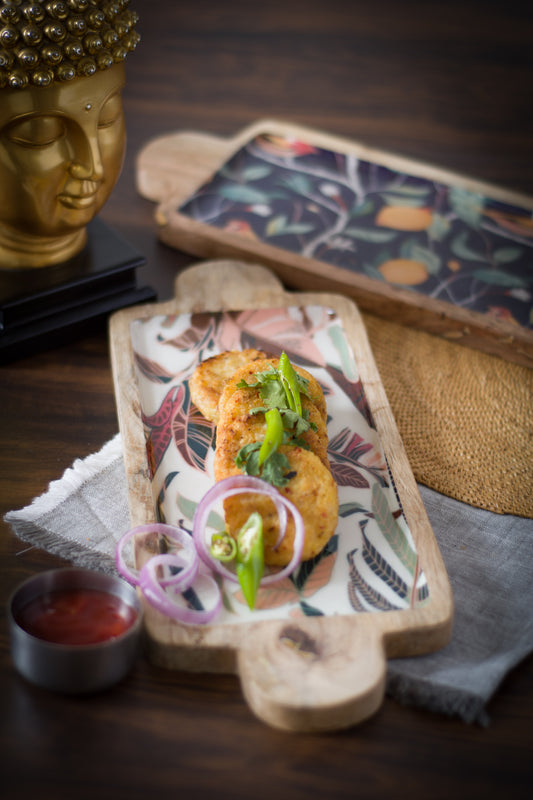 White Mango Wood Printed Leaf Serving Platter